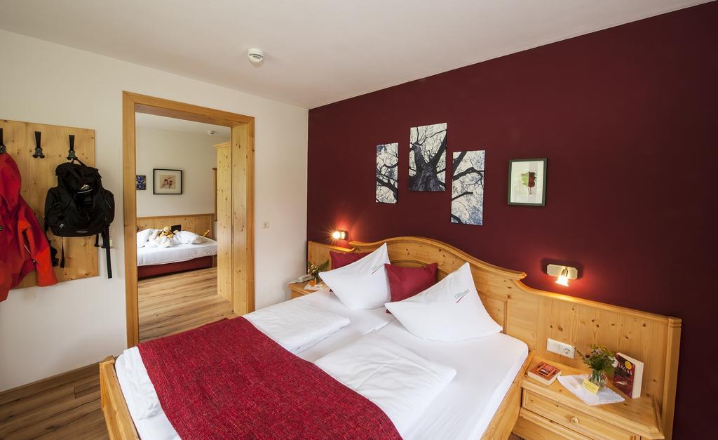 קליינארל Hotel Laerchenhof מראה חיצוני תמונה