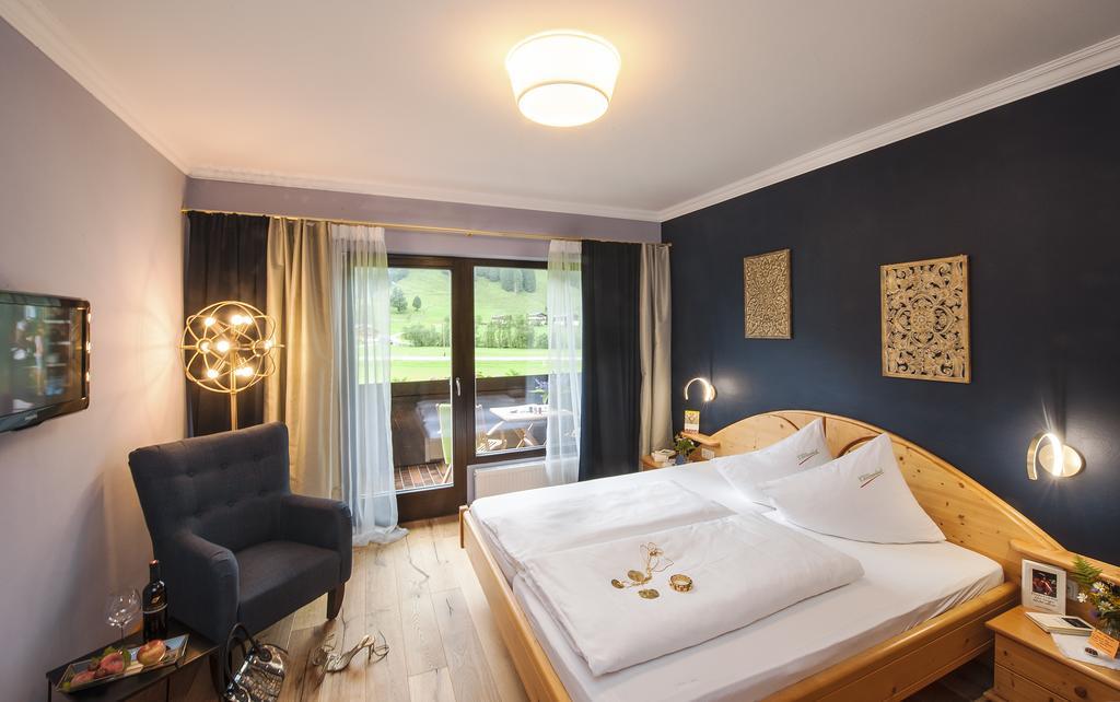 קליינארל Hotel Laerchenhof מראה חיצוני תמונה