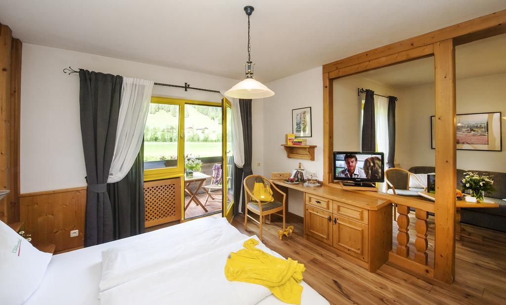 קליינארל Hotel Laerchenhof מראה חיצוני תמונה